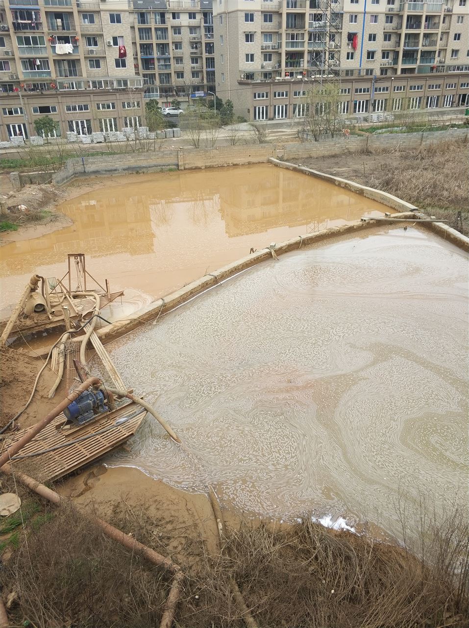 南郊沉淀池淤泥清理-厂区废水池淤泥清淤