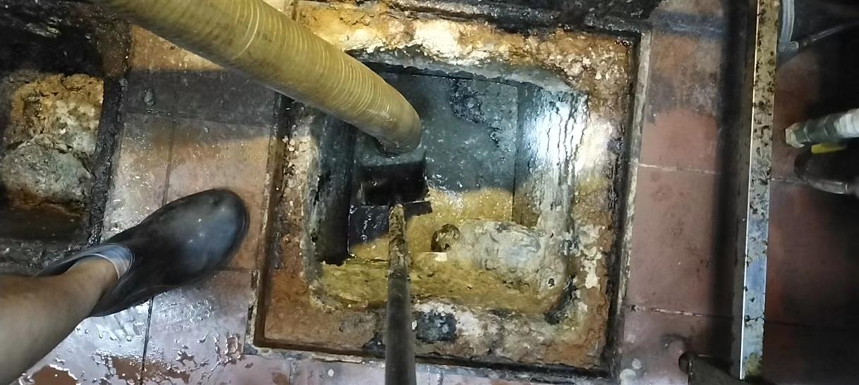 南郊污水池清理一般都有毒气，怎么预防中毒呢？